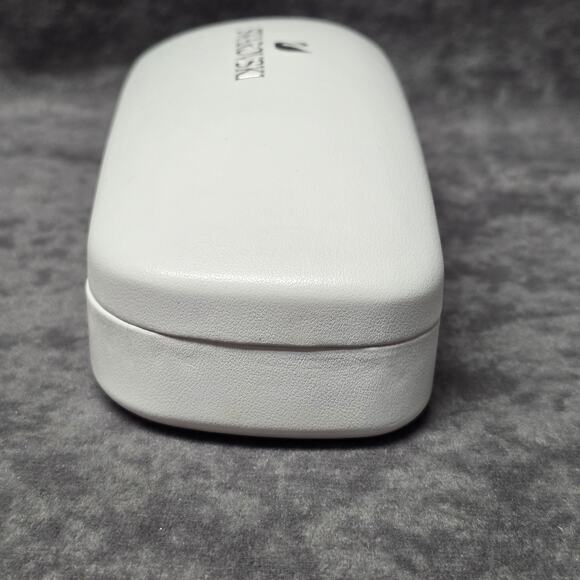 Swarovski White Leather Clamshell Eye Glass Case Clam Shell - Picture 6 of 13
